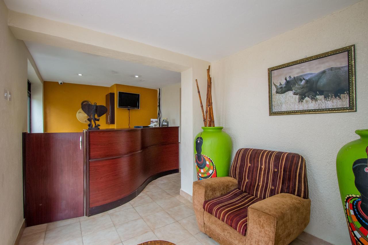 Tuzza Hotel Bushenyi Buitenkant foto