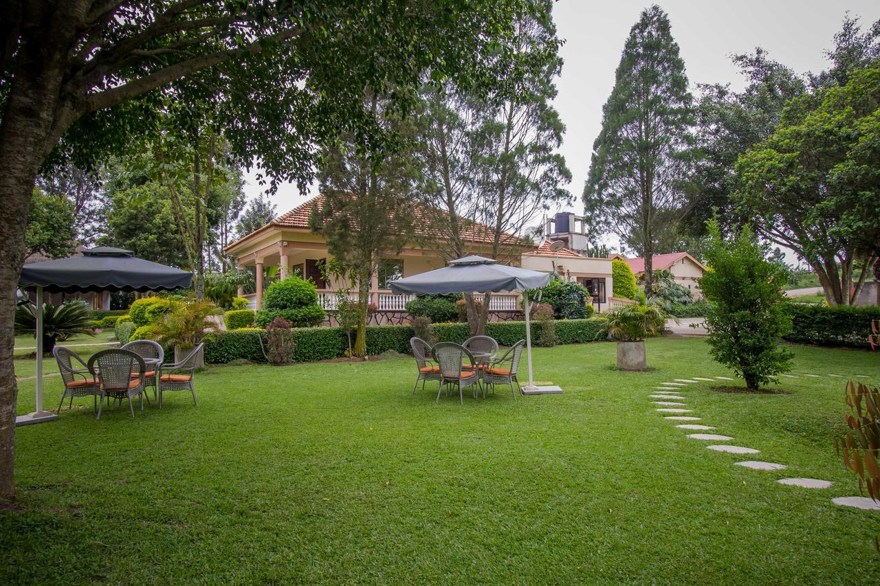 Tuzza Hotel Bushenyi Buitenkant foto