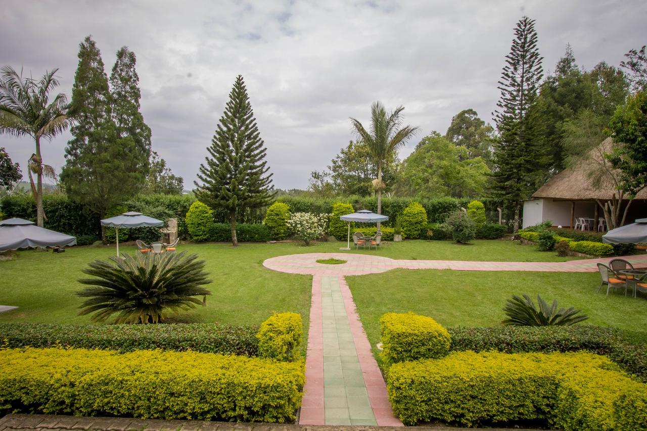 Tuzza Hotel Bushenyi Buitenkant foto