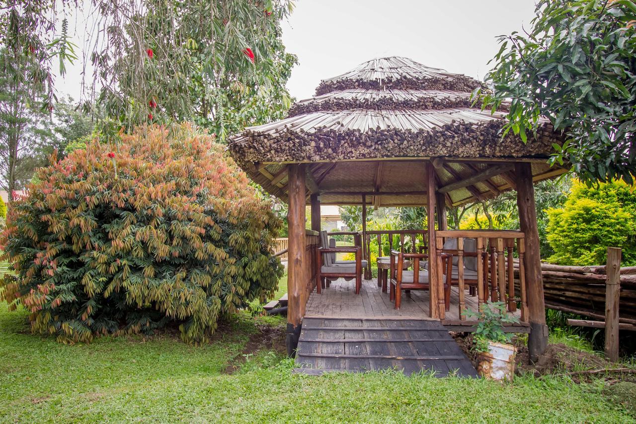 Tuzza Hotel Bushenyi Buitenkant foto